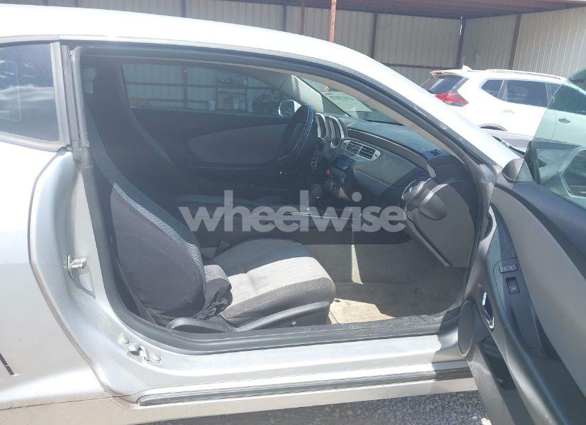 Photo 5 of 2014 Chevrolet Camaro 2LS (VIN 2G1FA1E35E9218750)