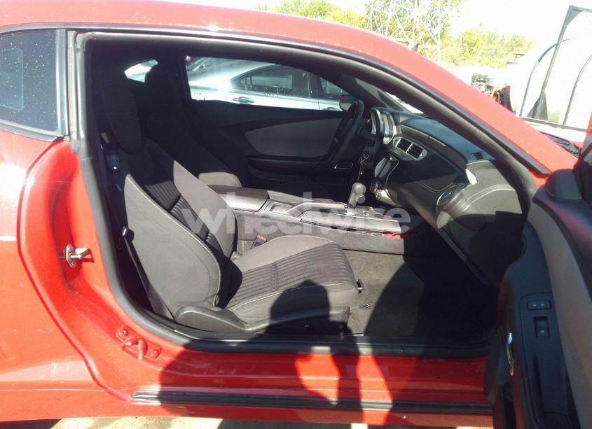 Photo 5 of 2014 Chevrolet Camaro 2LS (VIN 2G1FA1E35E9251473)