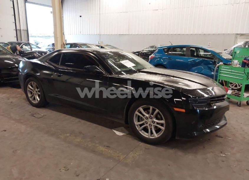 2015 Chevrolet Camaro 1LS (VIN 2G1FA1E35F9297290) main photo