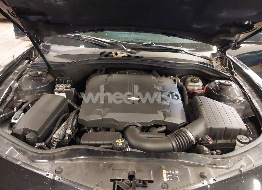 Photo 10 of 2015 Chevrolet Camaro 1LS (VIN 2G1FA1E35F9297290)