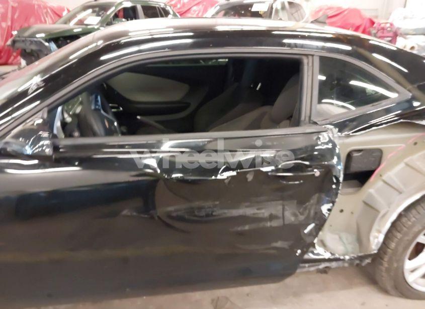 Photo 20 of 2015 Chevrolet Camaro 1LS (VIN 2G1FA1E35F9297290)