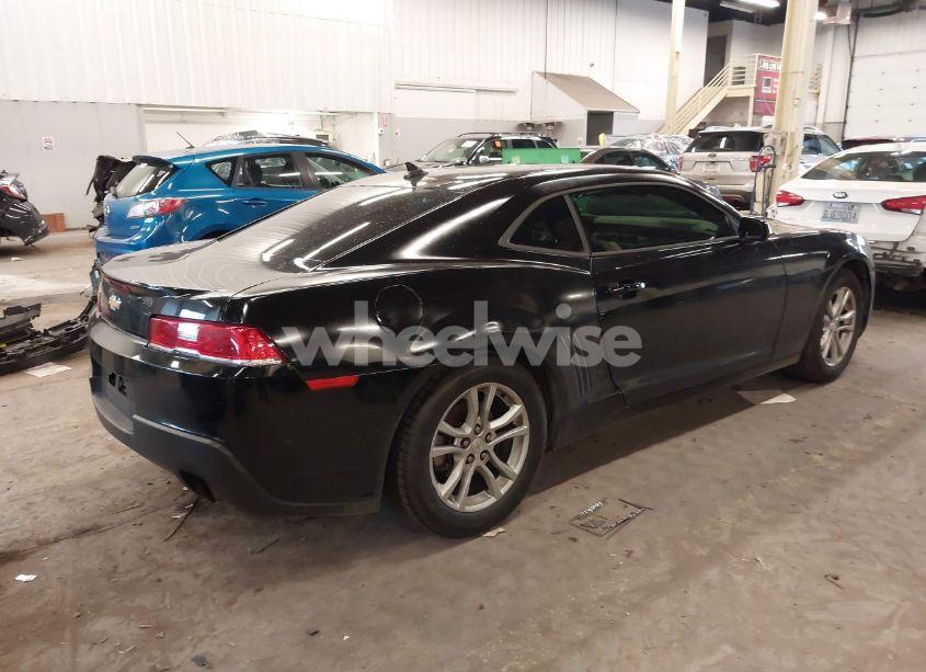 Photo 4 of 2015 Chevrolet Camaro 1LS (VIN 2G1FA1E35F9297290)