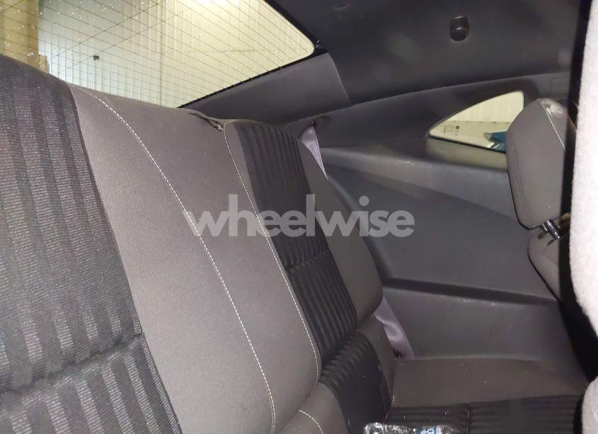 Photo 8 of 2015 Chevrolet Camaro 1LS (VIN 2G1FA1E35F9297290)