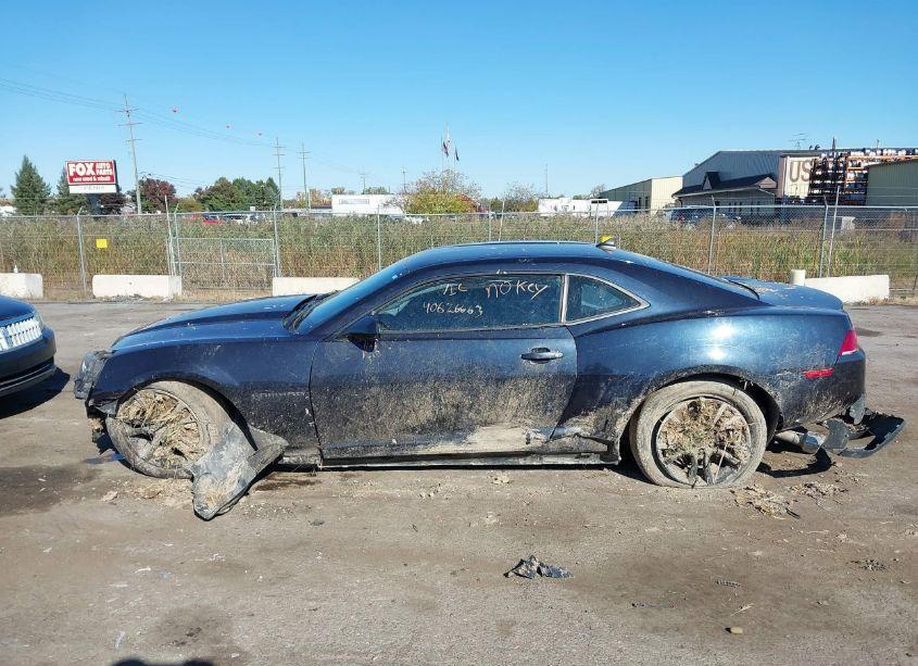 Photo 13 of 2014 Chevrolet Camaro 2LS (VIN 2G1FA1E36E9267777)