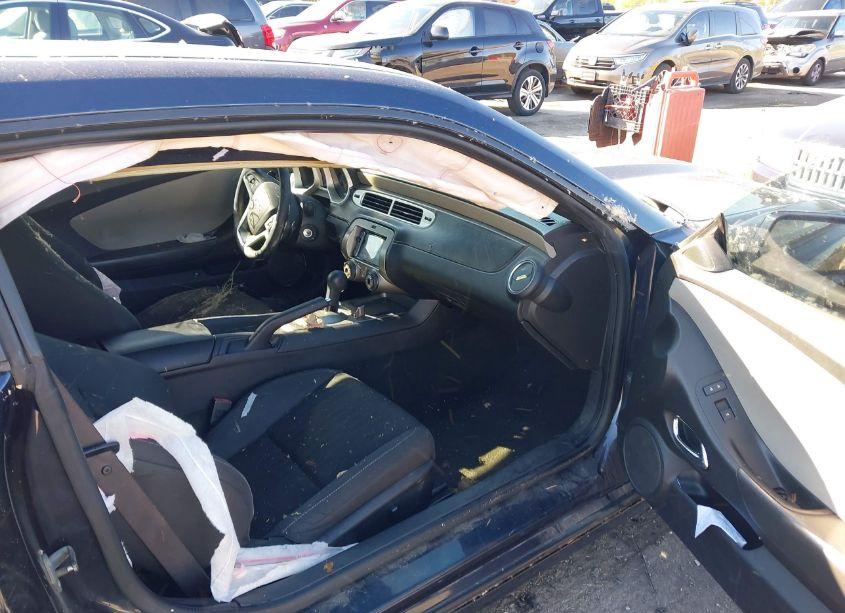 Photo 5 of 2014 Chevrolet Camaro 2LS (VIN 2G1FA1E36E9267777)