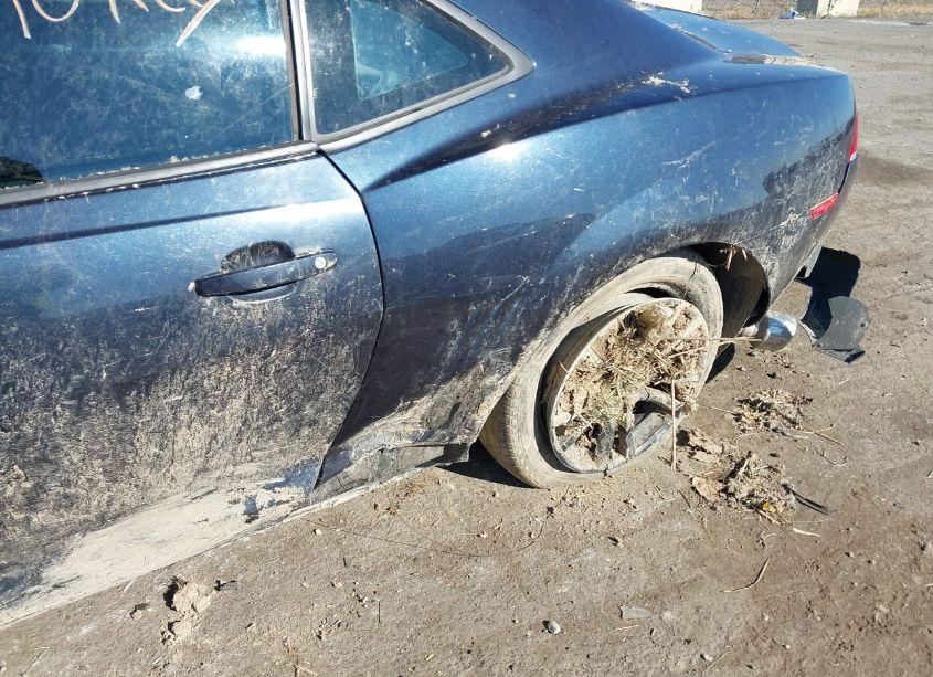 Photo 6 of 2014 Chevrolet Camaro 2LS (VIN 2G1FA1E36E9267777)