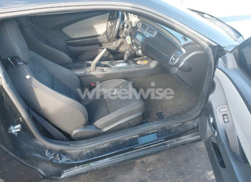 Photo 5 of 2012 Chevrolet Camaro 2LS (VIN 2G1FA1E37C9179057)