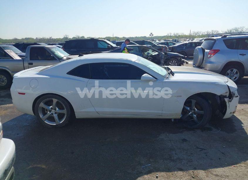 Photo 13 of 2012 Chevrolet Camaro 2LS (VIN 2G1FA1E37C9180872)
