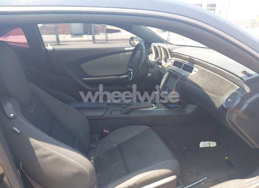 Photo 5 of 2014 Chevrolet Camaro 2LS (VIN 2G1FA1E37E9223724)