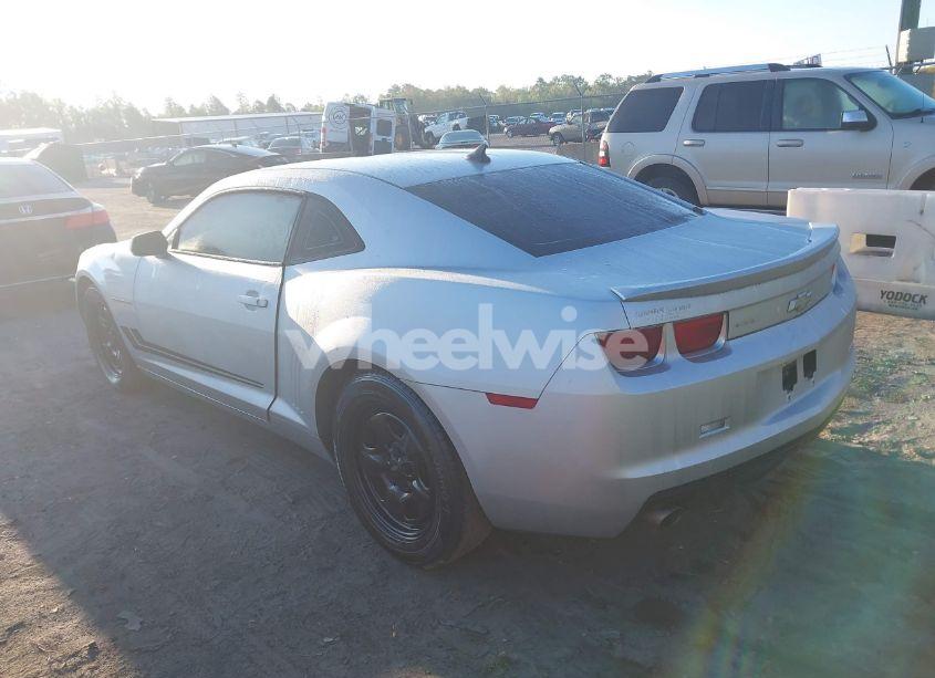 Photo 3 of 2012 Chevrolet Camaro 2LS (VIN 2G1FA1E38C9107171)