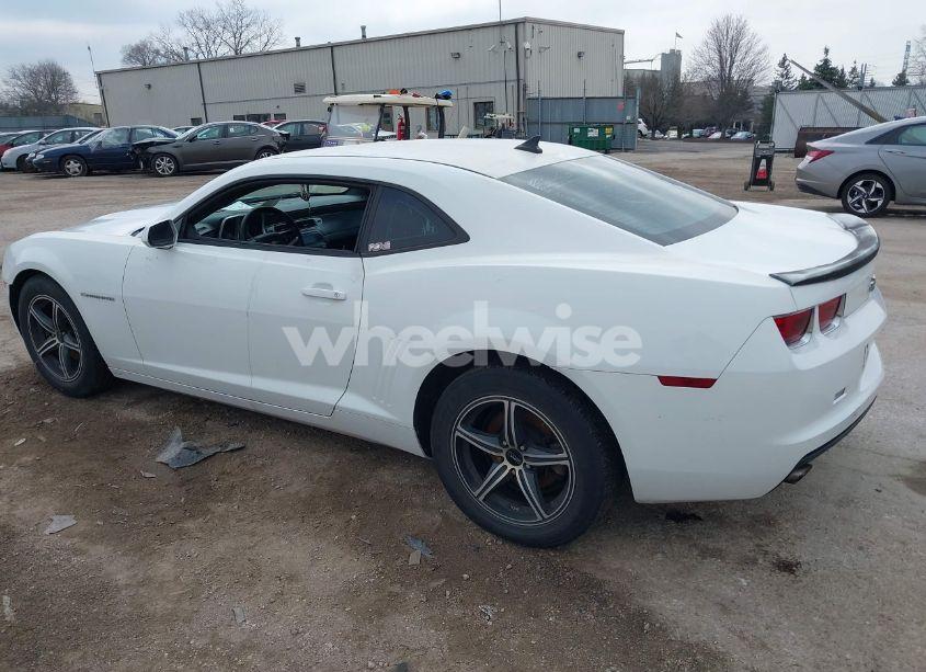 Photo 3 of 2012 Chevrolet Camaro 2LS (VIN 2G1FA1E38C9191427)