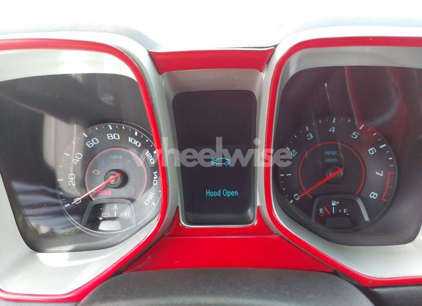 Photo 7 of 2015 Chevrolet Camaro 1LS (VIN 2G1FA1E38F9239643)