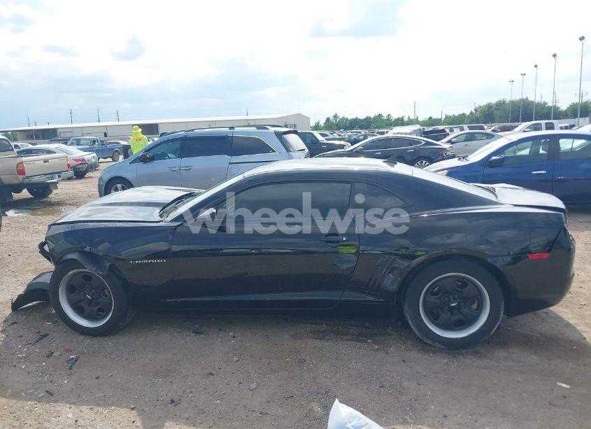 Photo 13 of 2012 Chevrolet Camaro 2LS (VIN 2G1FA1E39C9189654)