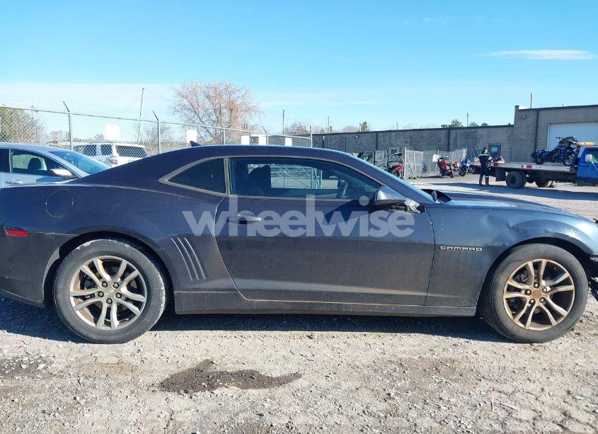 Photo 14 of 2014 Chevrolet Camaro 2LS (VIN 2G1FA1E39E9121180)