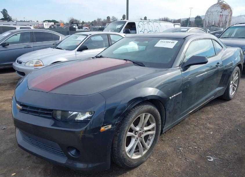 Photo 2 of 2015 Chevrolet Camaro 1LS (VIN 2G1FA1E39F9152883)