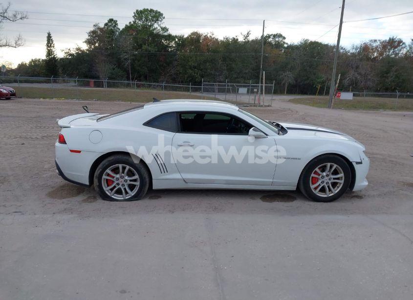 Photo 13 of 2015 Chevrolet Camaro 1LS (VIN 2G1FA1E3XF9231737)