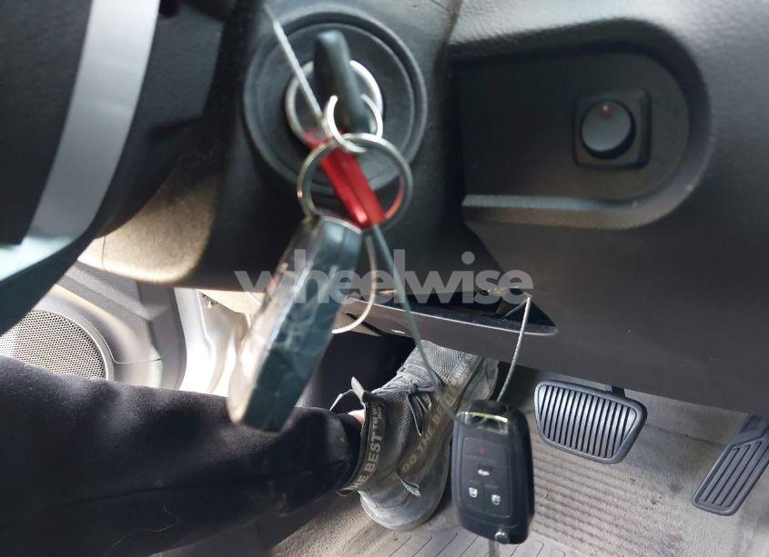 Photo 11 of 2011 Chevrolet Camaro 2LS (VIN 2G1FA1ED1B9113515)