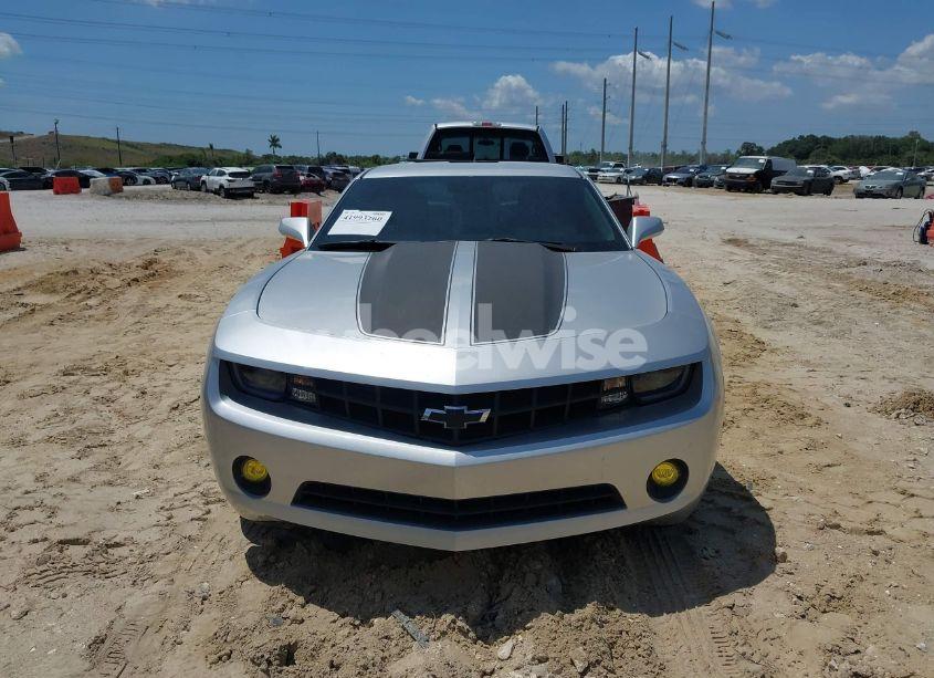 Photo 12 of 2011 Chevrolet Camaro 2LS (VIN 2G1FA1ED1B9113515)