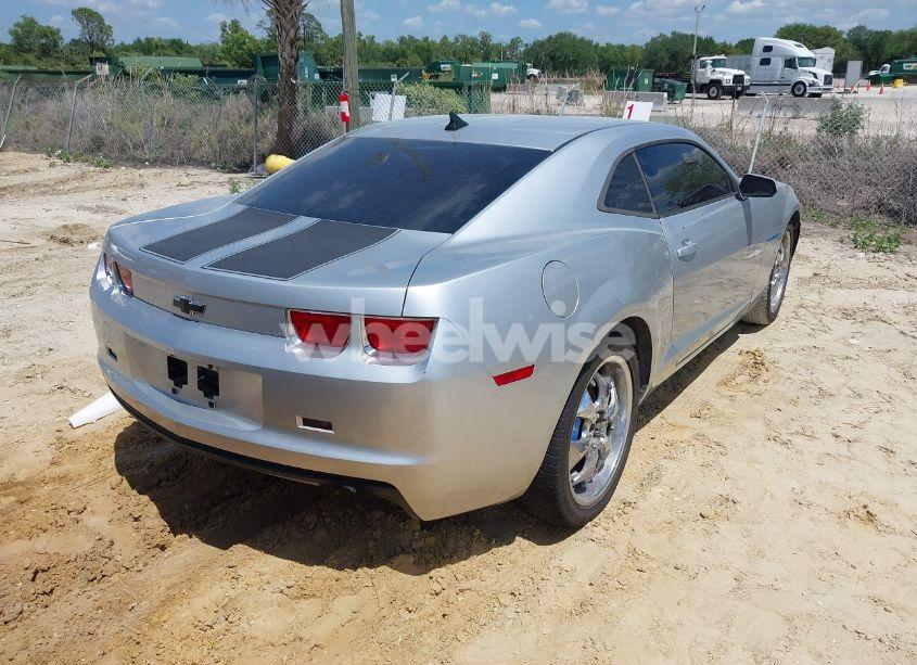 Photo 4 of 2011 Chevrolet Camaro 2LS (VIN 2G1FA1ED1B9113515)