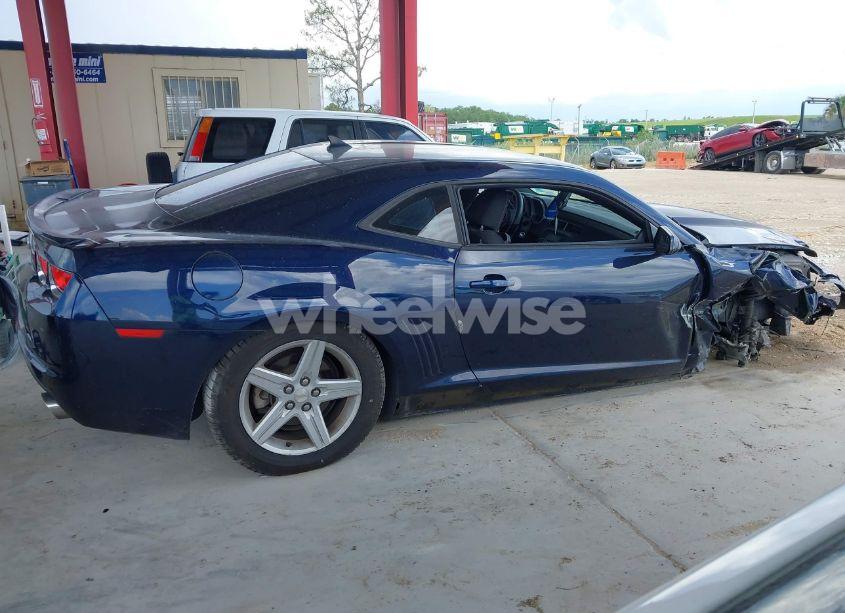 Photo 12 of 2011 Chevrolet Camaro 2LS (VIN 2G1FA1ED1B9185735)