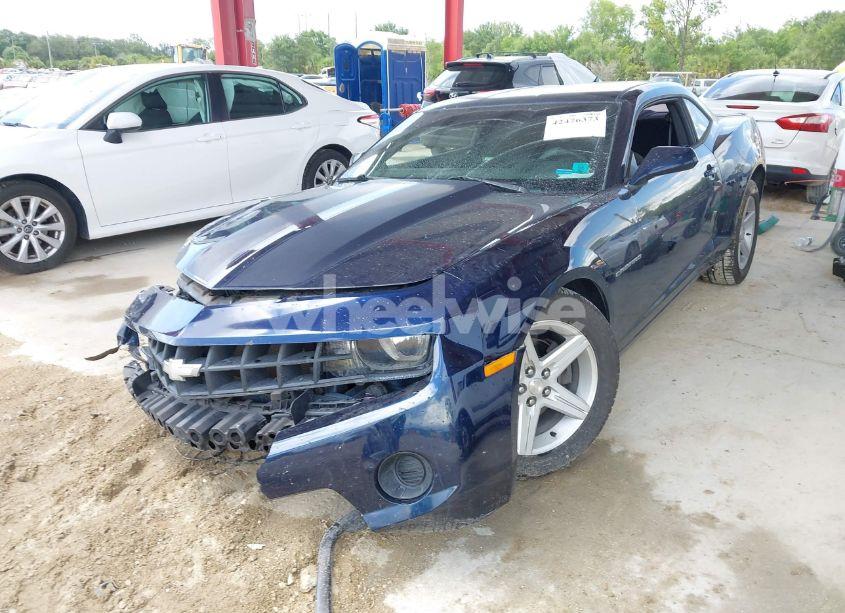 Photo 2 of 2011 Chevrolet Camaro 2LS (VIN 2G1FA1ED1B9185735)