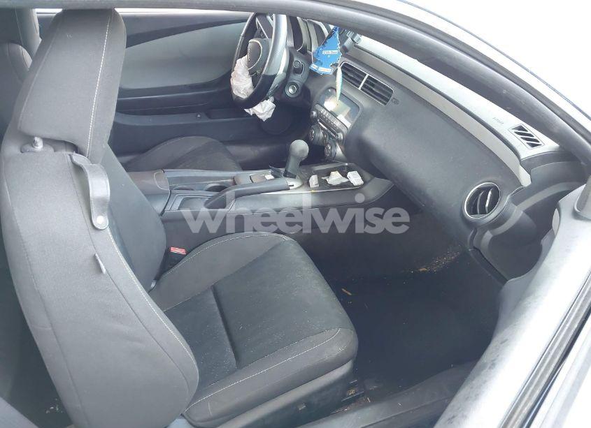 Photo 5 of 2011 Chevrolet Camaro 2LS (VIN 2G1FA1ED1B9185735)