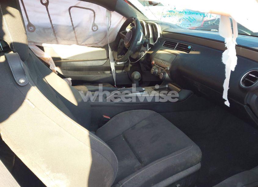 Photo 5 of 2011 Chevrolet Camaro 2LS (VIN 2G1FA1ED1B9205160)