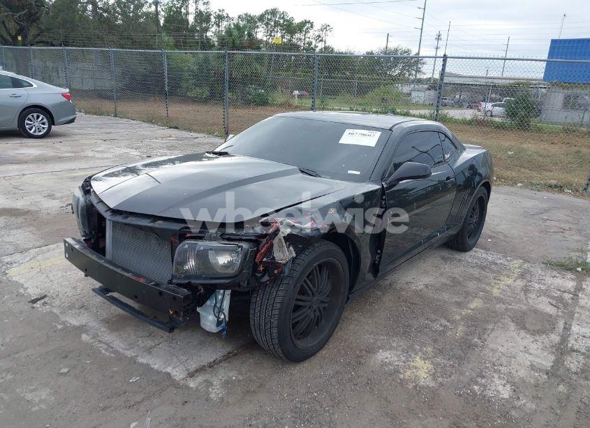 Photo 2 of 2011 Chevrolet Camaro 2LS (VIN 2G1FA1ED2B9183377)