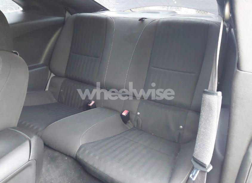 Photo 8 of 2011 Chevrolet Camaro 2LS (VIN 2G1FA1ED2B9183377)