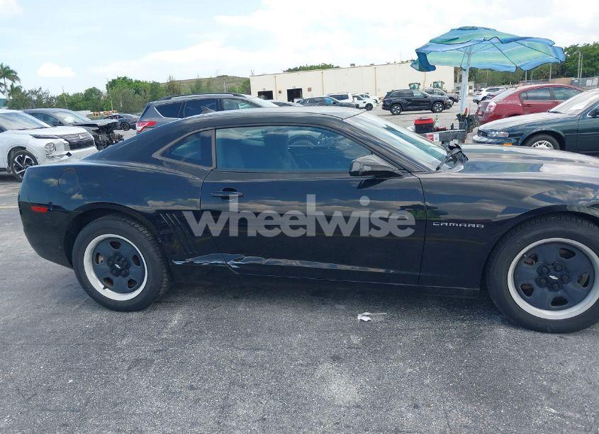 Photo 14 of 2011 Chevrolet Camaro 2LS (VIN 2G1FA1ED6B9135316)