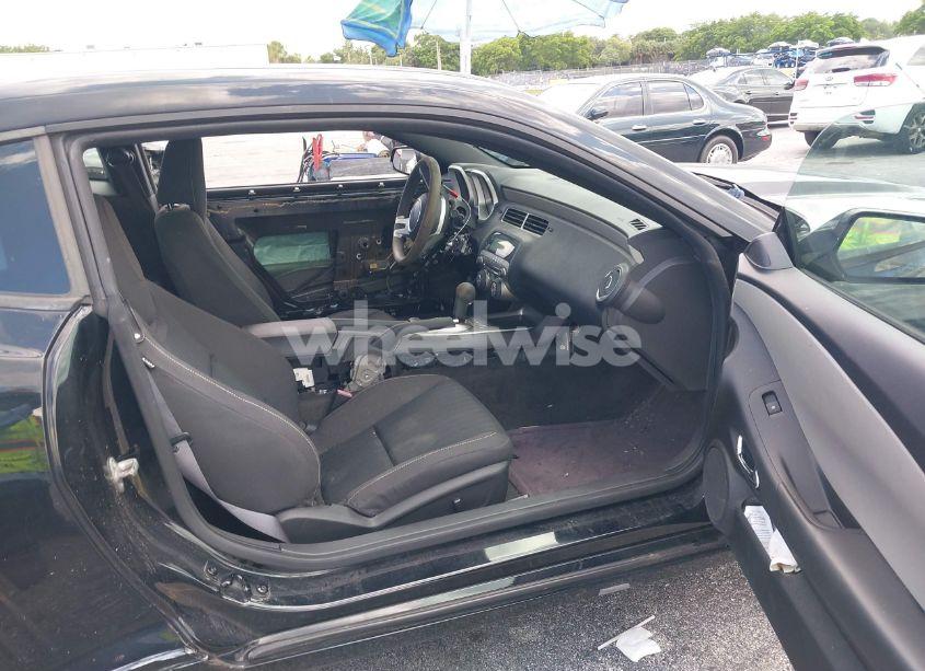 Photo 5 of 2011 Chevrolet Camaro 2LS (VIN 2G1FA1ED6B9135316)