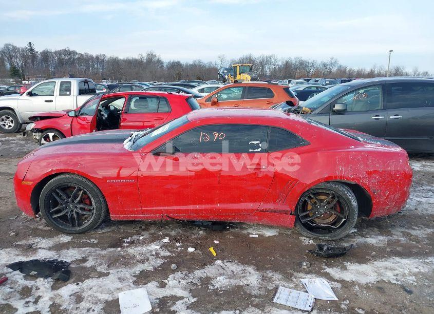 Photo 14 of 2011 Chevrolet Camaro 2LS (VIN 2G1FA1ED7B9131730)