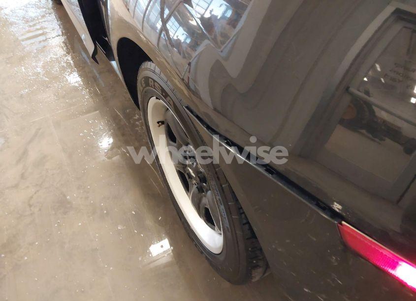 Photo 17 of 2011 Chevrolet Camaro 2LS (VIN 2G1FA1ED9B9150036)