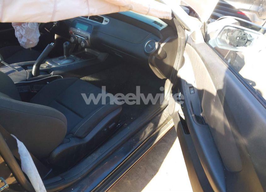 Photo 5 of 2012 Chevrolet Camaro 1LT (VIN 2G1FB1E30C9205785)