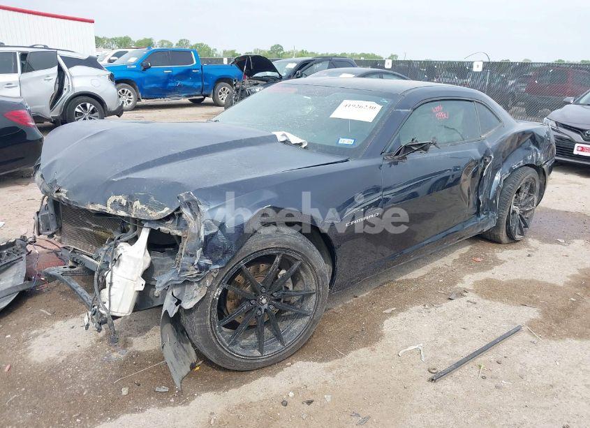 Photo 2 of 2013 Chevrolet Camaro 1LT (VIN 2G1FB1E30D9153995)