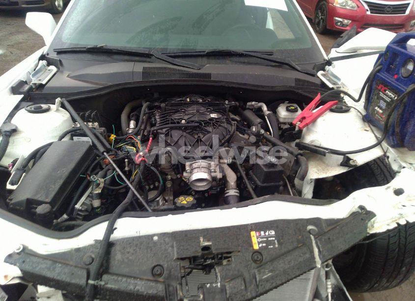 Photo 10 of 2015 Chevrolet Camaro 2LS (VIN 2G1FB1E30F9116934)