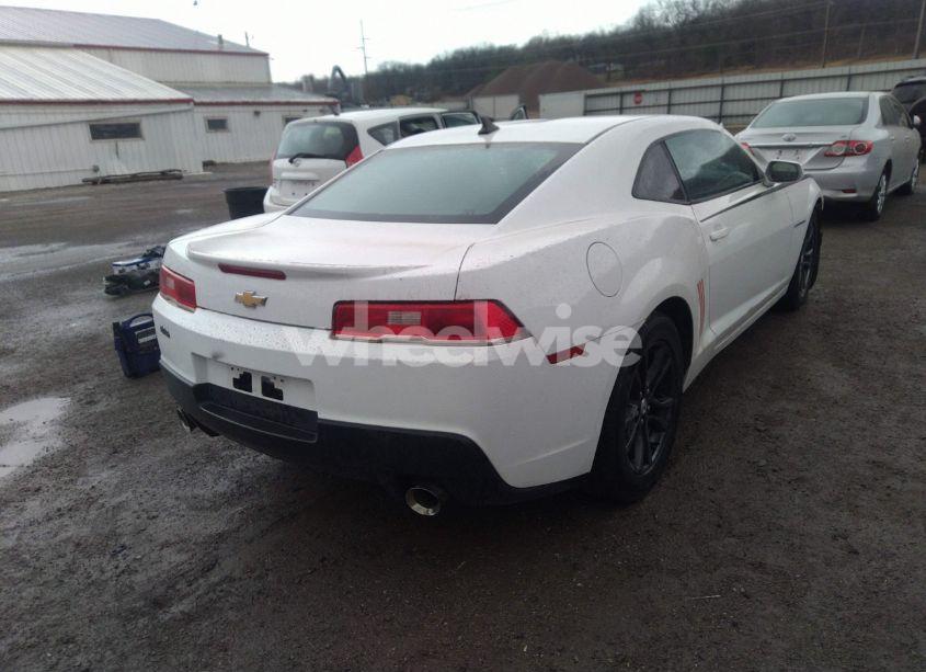 Photo 4 of 2015 Chevrolet Camaro 2LS (VIN 2G1FB1E30F9116934)