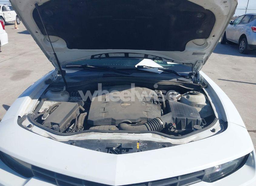 Photo 10 of 2015 Chevrolet Camaro 2LS (VIN 2G1FB1E30F9191021)