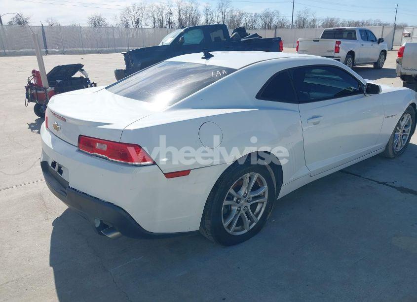 Photo 4 of 2015 Chevrolet Camaro 2LS (VIN 2G1FB1E30F9191021)