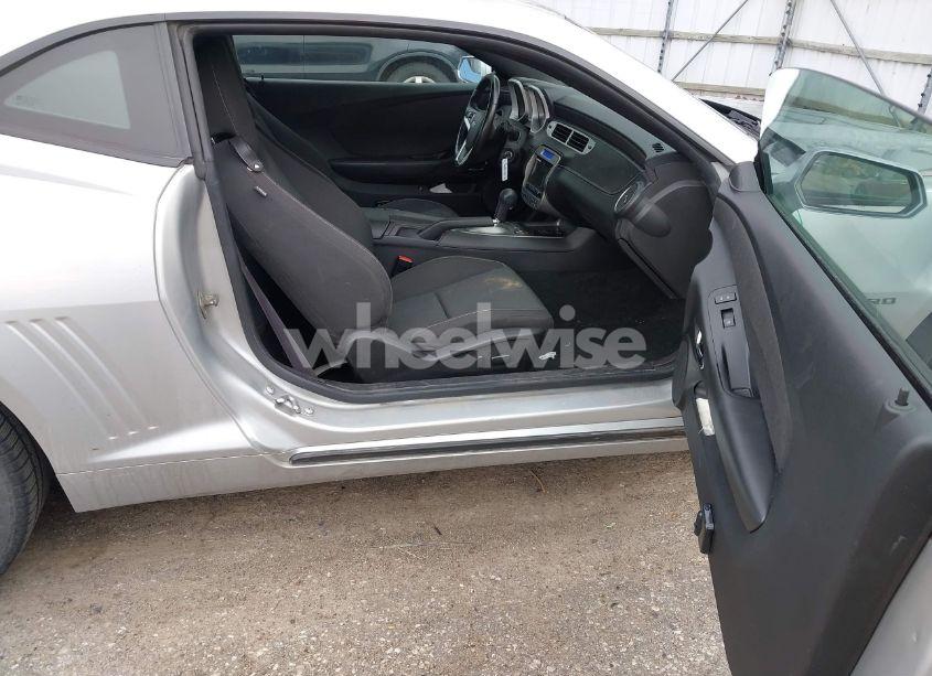 Photo 5 of 2012 Chevrolet Camaro 1LT (VIN 2G1FB1E31C9111186)