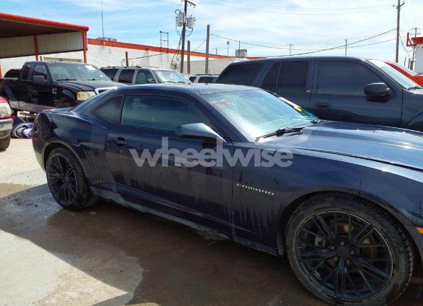 Photo 13 of 2013 Chevrolet Camaro 1LT (VIN 2G1FB1E31D9212245)