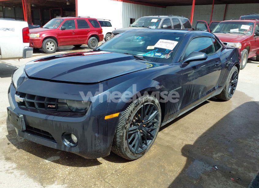 Photo 2 of 2013 Chevrolet Camaro 1LT (VIN 2G1FB1E31D9212245)