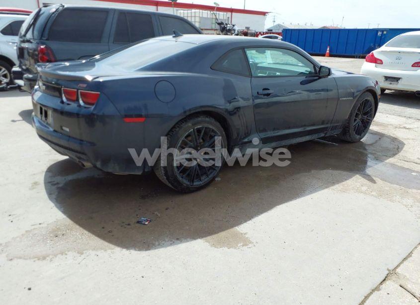 Photo 4 of 2013 Chevrolet Camaro 1LT (VIN 2G1FB1E31D9212245)