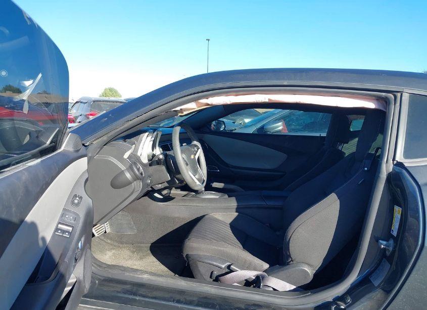 Photo 5 of 2015 Chevrolet Camaro 2LS (VIN 2G1FB1E31F9255048)