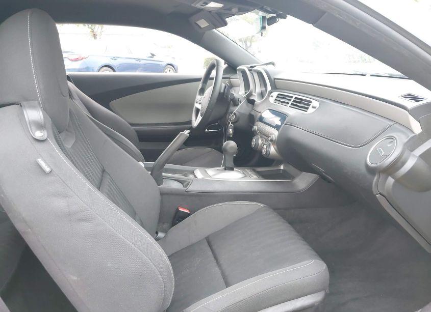 Photo 5 of 2015 Chevrolet Camaro 2LS (VIN 2G1FB1E32F9106180)