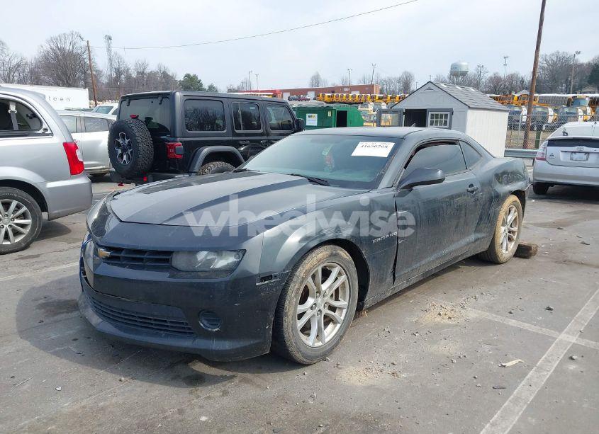 Photo 2 of 2015 Chevrolet Camaro 2LS (VIN 2G1FB1E32F9115686)