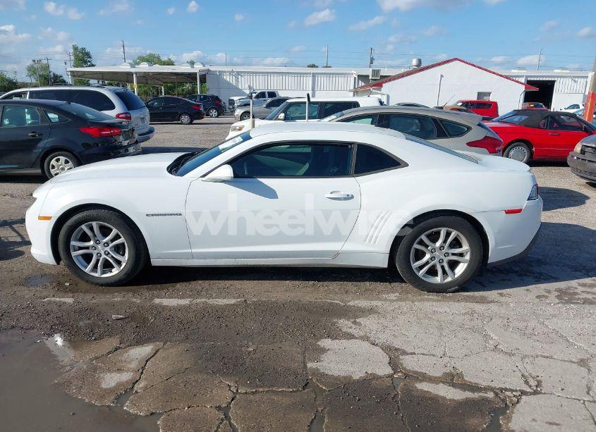 Photo 14 of 2015 Chevrolet Camaro 2LS (VIN 2G1FB1E32F9293016)