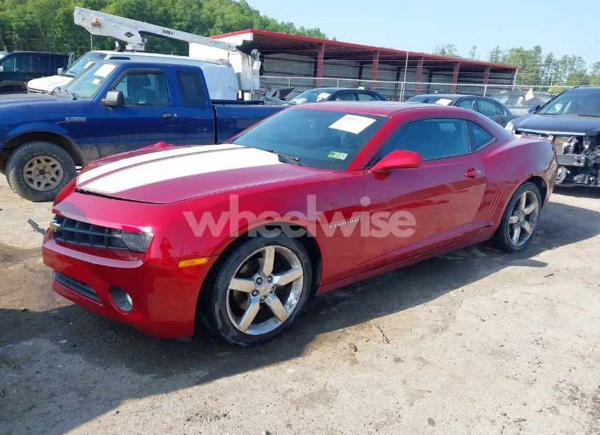 Photo 2 of 2013 Chevrolet Camaro 1LT (VIN 2G1FB1E33D9134440)
