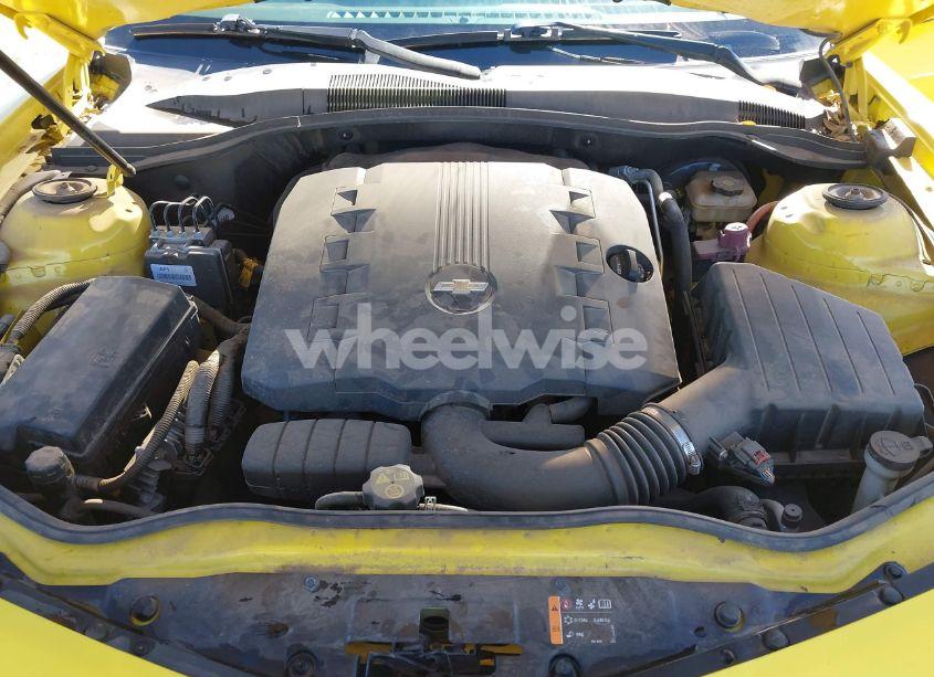 Photo 10 of 2015 Chevrolet Camaro 2LS (VIN 2G1FB1E33F9138944)