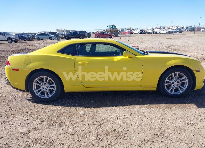Photo 13 of 2015 Chevrolet Camaro 2LS (VIN 2G1FB1E33F9138944)